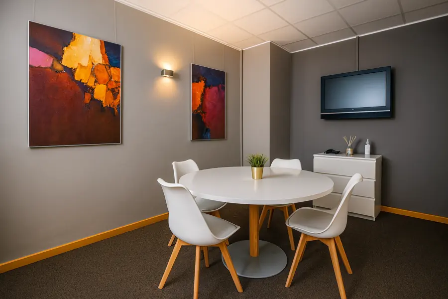 Sala de reuniones para hasta 4 personas en Independencia Cn